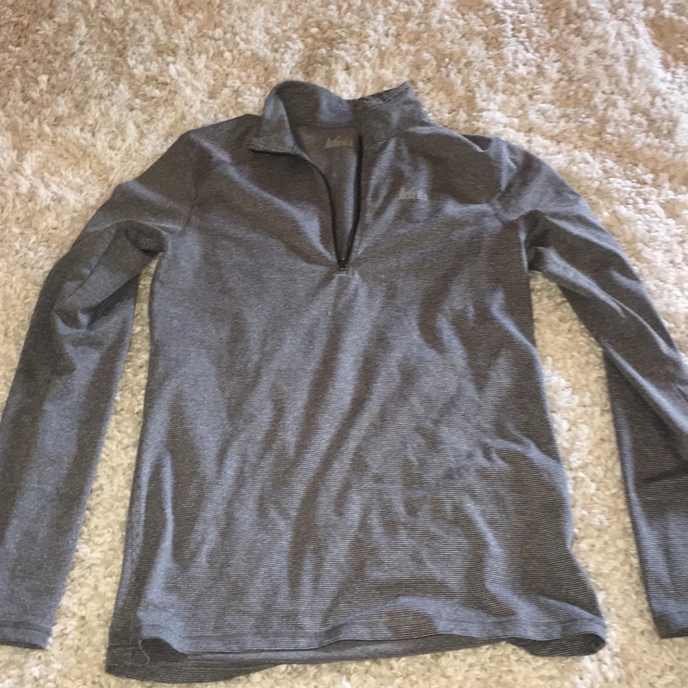 REI grey collard pullover zip layer